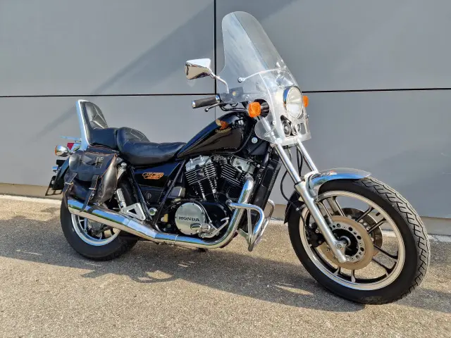 honda vt 750 c shadow