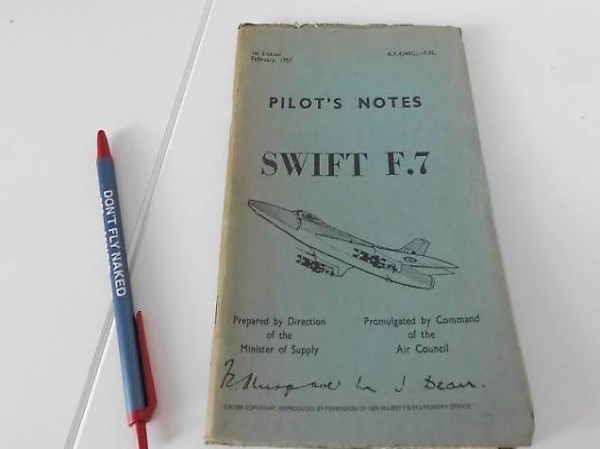 originales Pilotenhandbuch Flight Manual Supermarine Swift