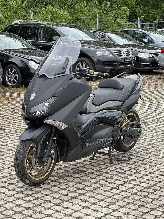 Yamaha tmax 530