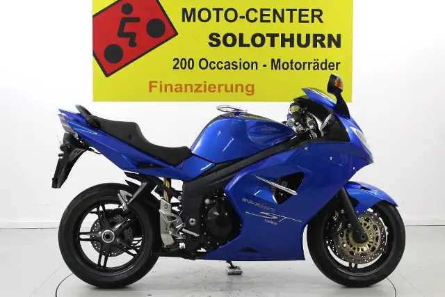 triumph sprint st 1050