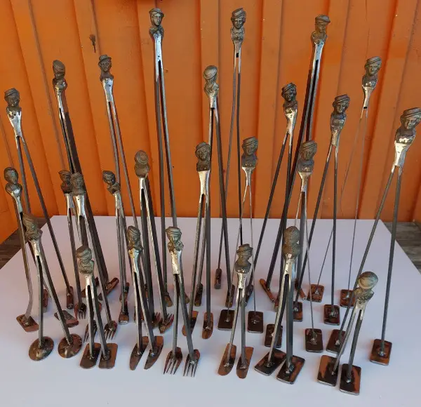 Kunstfiguren aus fensterladen Halter