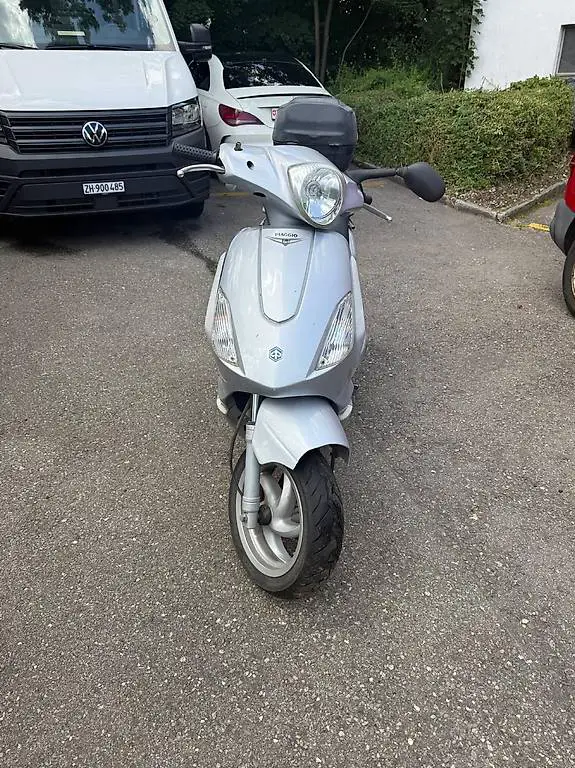 Piaggo FlY 125