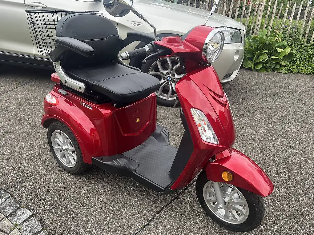 Luxxon E3800 Elektroroller Seniorenmobil