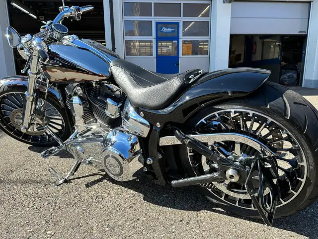 harley-davidson fxsbse 1801 cvo softail breakout