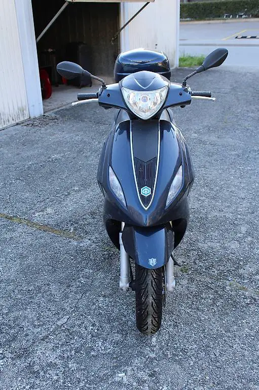 piaggio fly