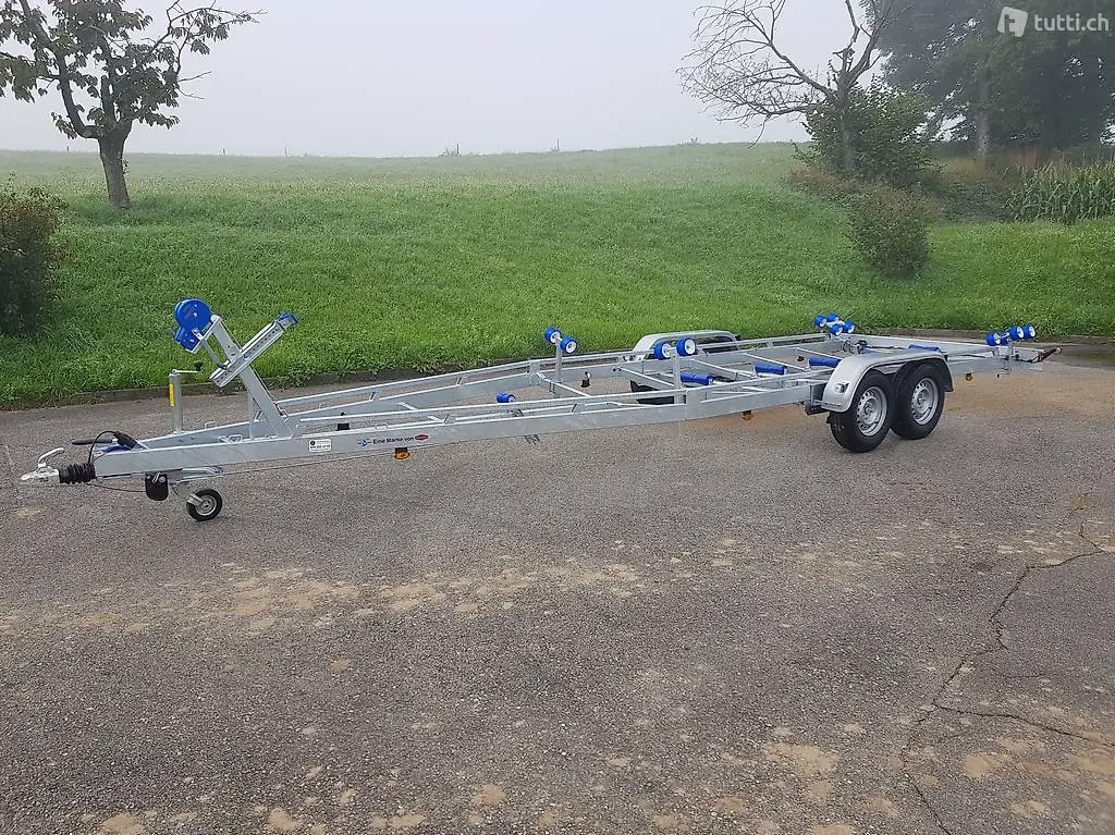  Motorbootanhänger