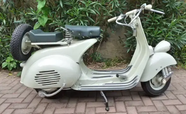 1954 VESPA 125 "Faro basso“