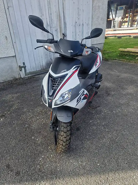 Aprilia SR 50 (2015 Jahrgang )