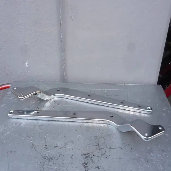 Harley Fender Struts von einem Softail