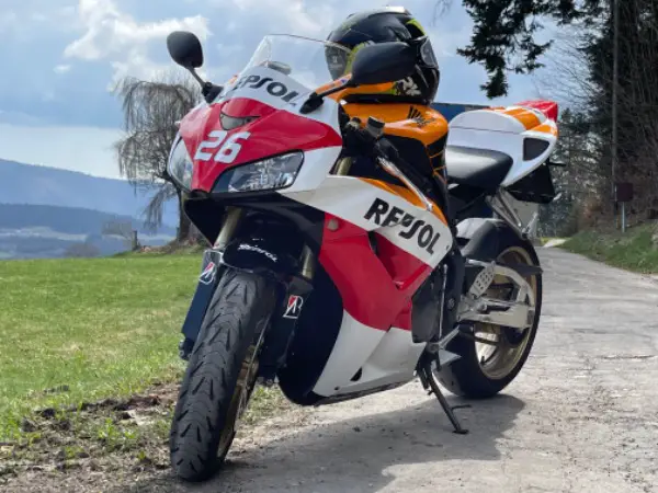 Honda cbr 1000 rr