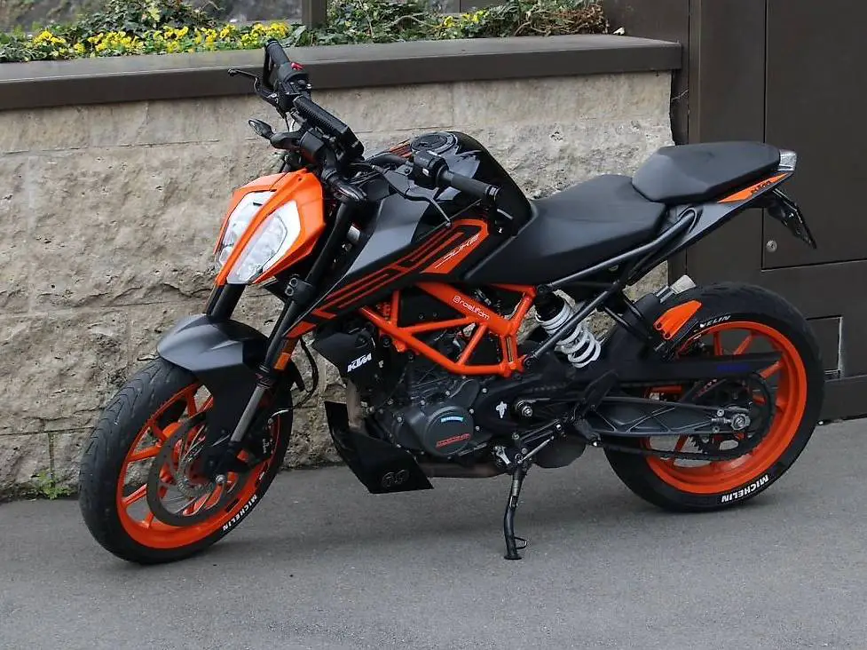 ktm duke 125