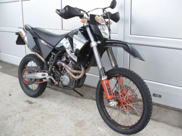 KTM 660 SMC Supermoto Competition