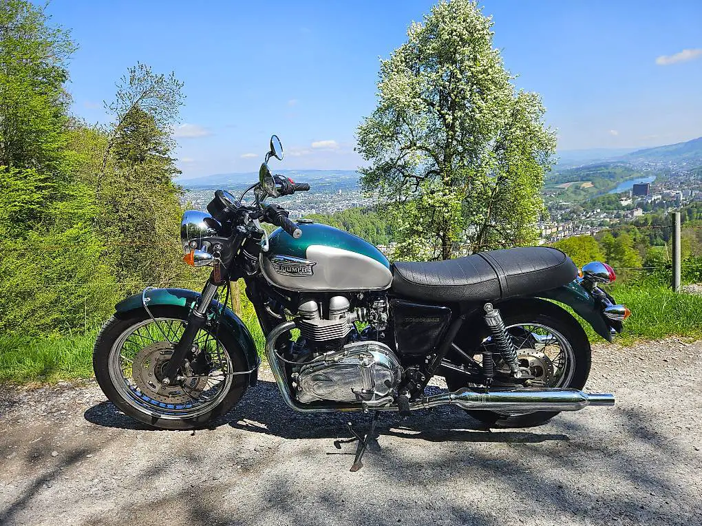Triumph Bonnville T100