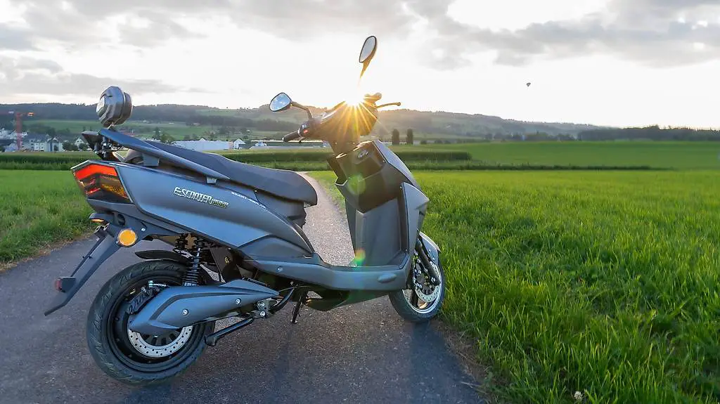 eRoller Falcon 25 eScooter bis 50 km/h silent-ride