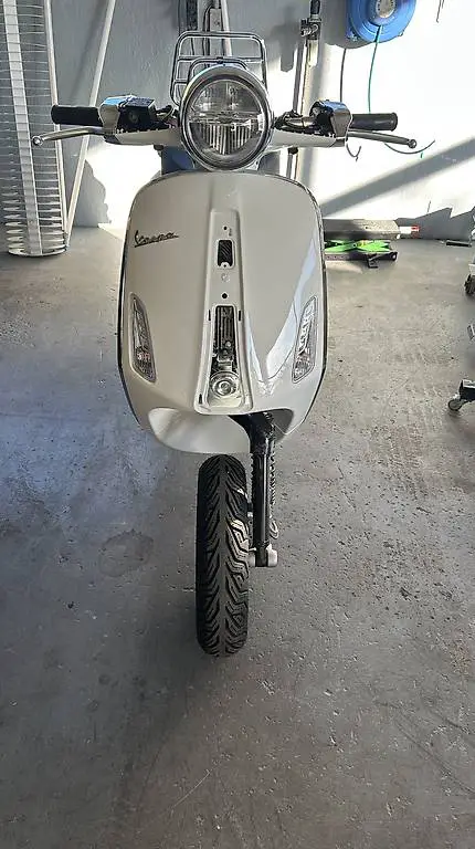 Vespa Primavera anno 2.2024 km 1200