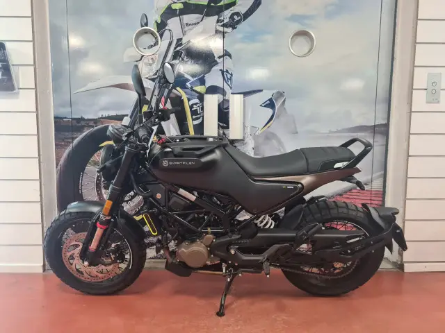 husqvarna svartpilen 125