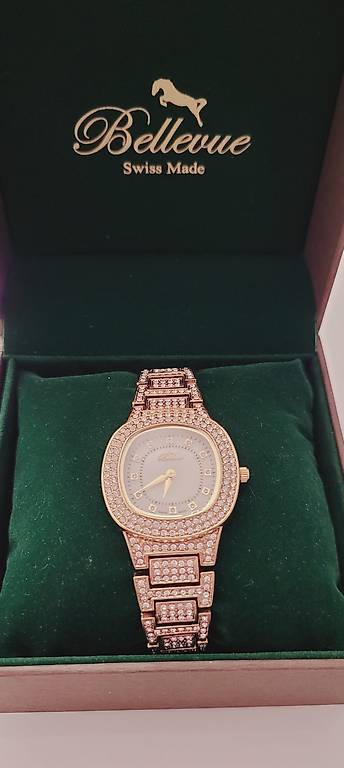 Vendo bellissimo orologio Bellevue Nuovo Mai. Usato
