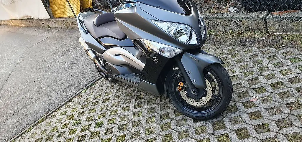 Vendo Yamaha t max 500 2010