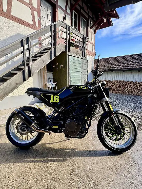 Husqvarna Svartpilen 401