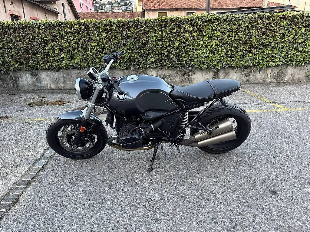 BMW NineT