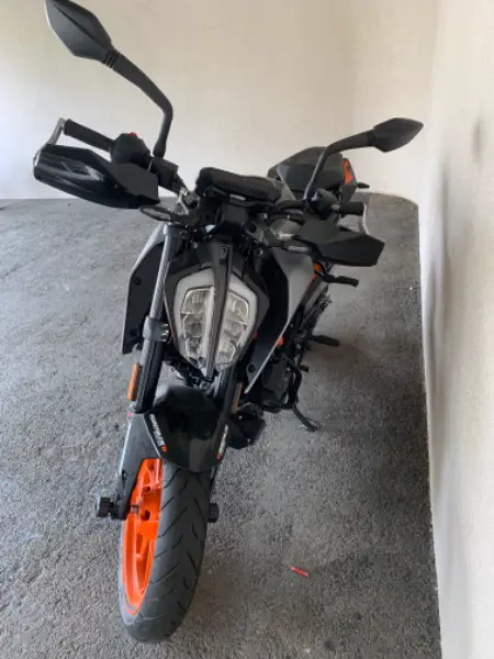 ktm duke 390