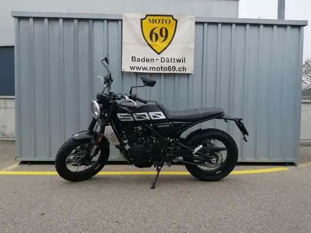 BRIXTON Crossfire 500