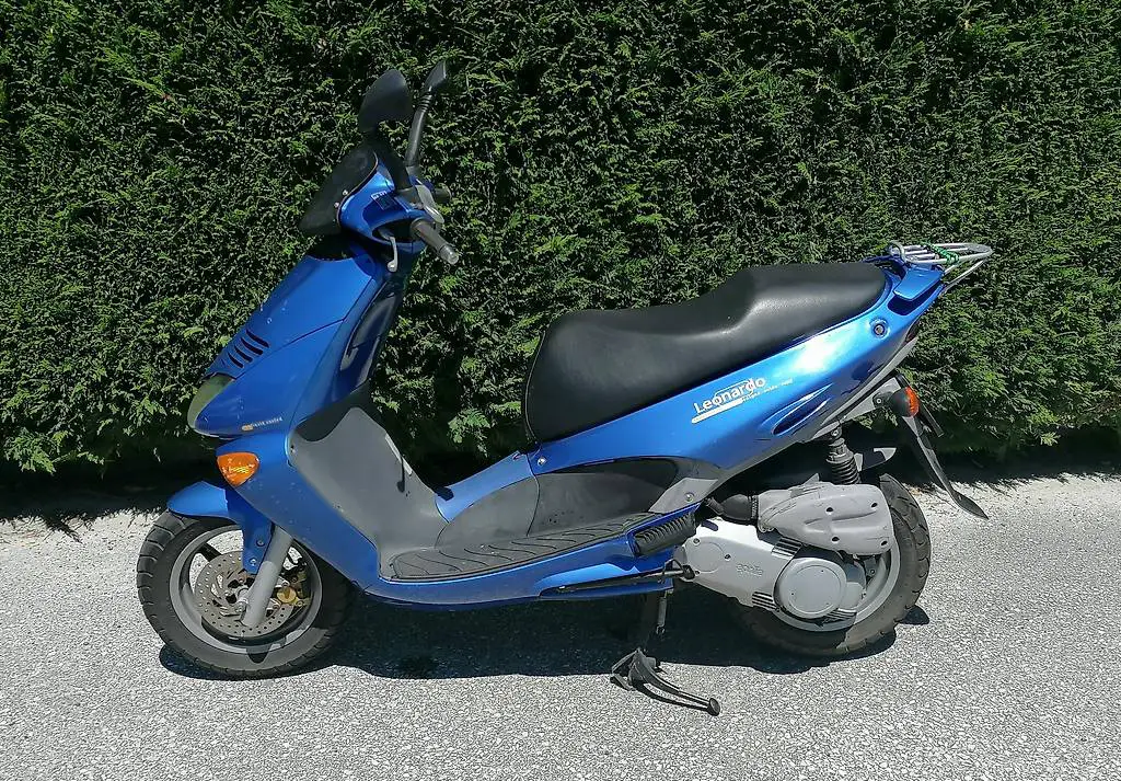 Aprilia Leonardo 125