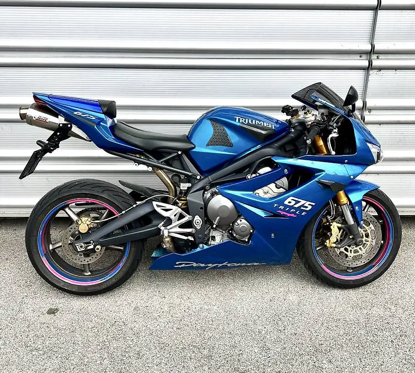 Triumph Daytona 675 - 123cv