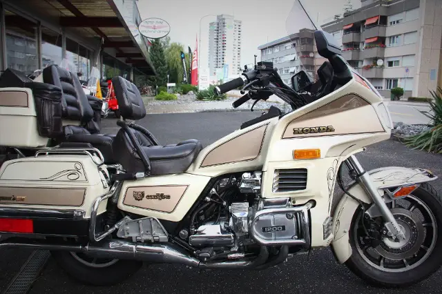 honda gl 1200 a gold wing