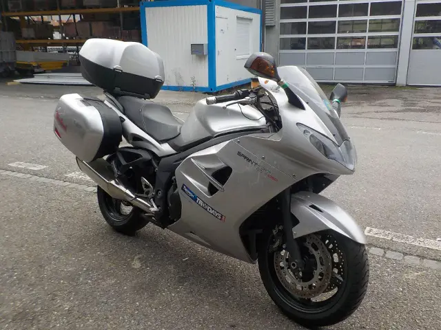 triumph sprint gt 1050