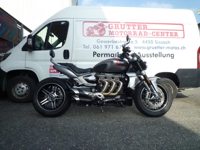 triumph rocket 3 gt