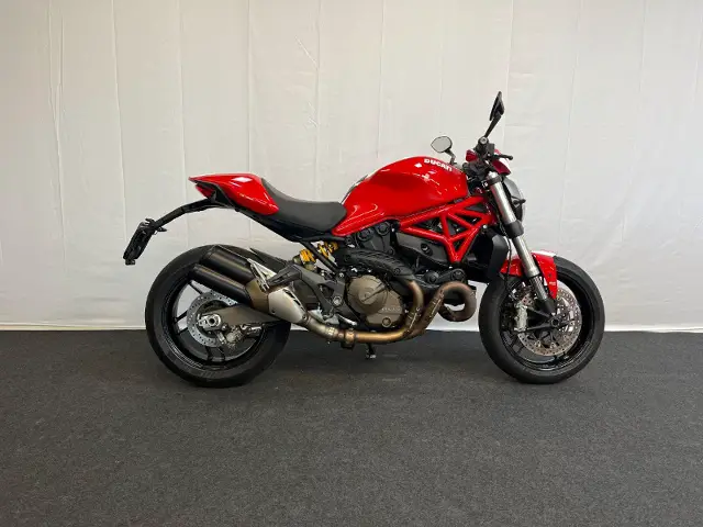 ducati monster 821