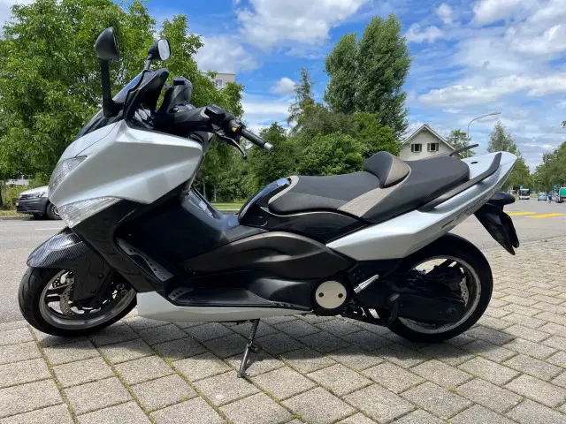 yamaha tmax 500