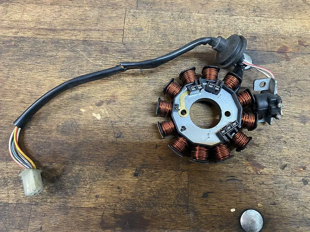 Lichtmaschine Yamaha Aerox 50 resp. Minarelli Motoren