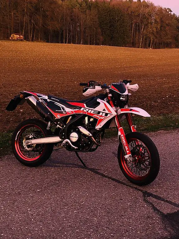 Rieju MRT 125 Supermoto
