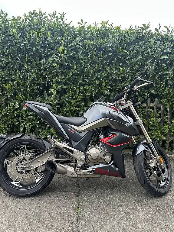 Zontes u125 grau-rot