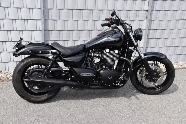 TRIUMPH Thunderbird 1700 Storm