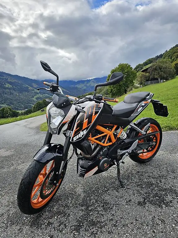 ktm 390 duke