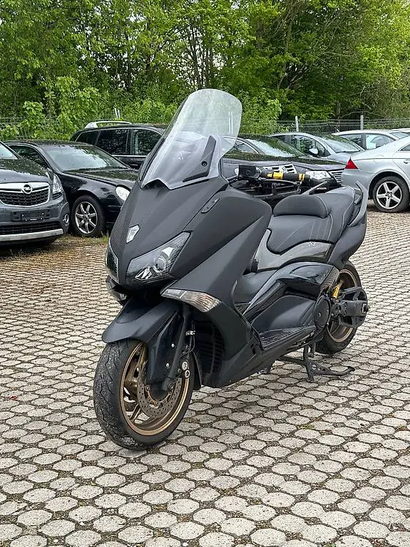 Yamaha tmax 530