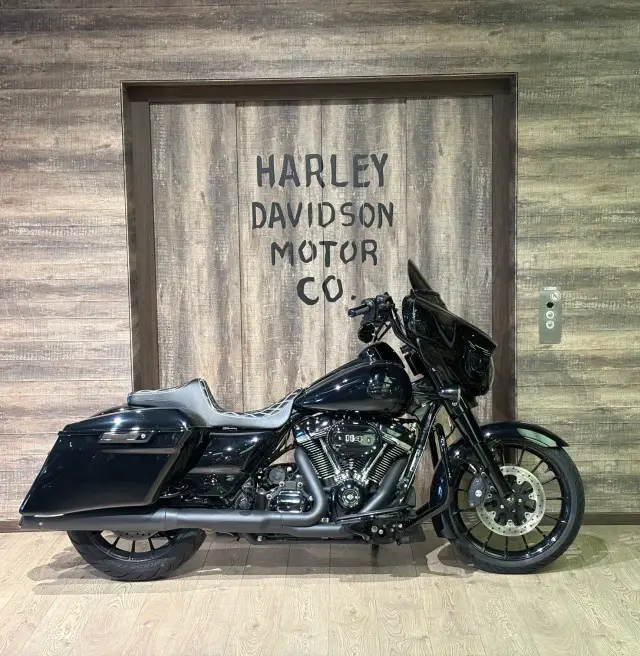 harley-davidson flhxs 1868 street glide special 114