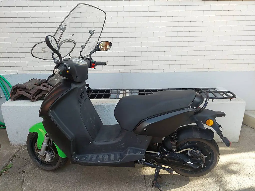 Elektroroller Vengo V-100