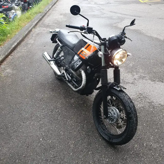 moto guzzi v7 special