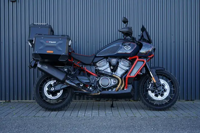 harley-davidson ra 1250 se pan america cvo